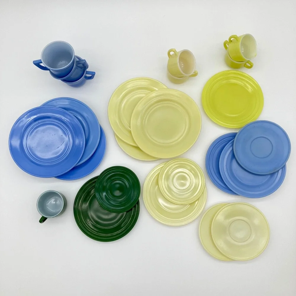 Akro Agate Vintage 1930-1940's Mini Toy Tea Set 24pc Pastel Slag Glass Dish Lot